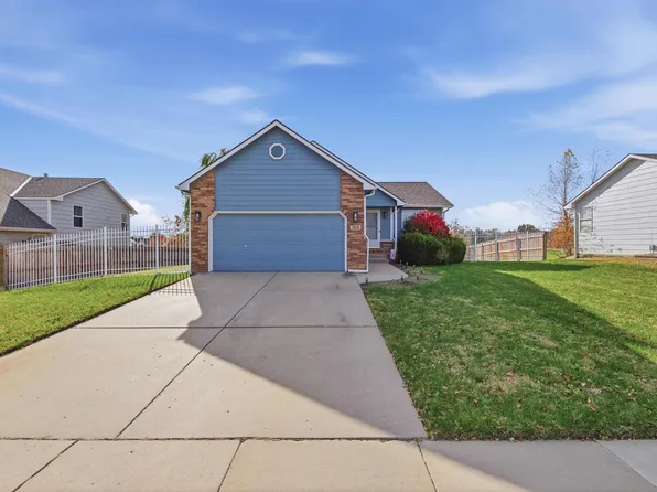 705 S Westview Cir, Andover, KS 67002