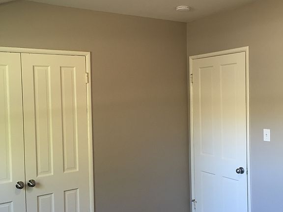 4th image of 538 E Mountain View Ave