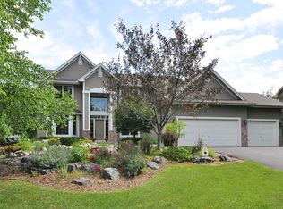 7297 Hillsdale Ct, Chanhassen, MN 55317