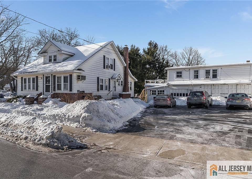 1st image of 39 S Lincoln Ave #2