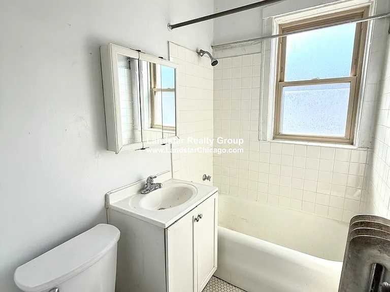 4109 N Sacramento Ave #S — Photo 5