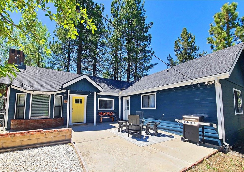1st image of 558 Badger Ln