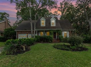 107 Thrush Ln, Summerville, SC 29485
