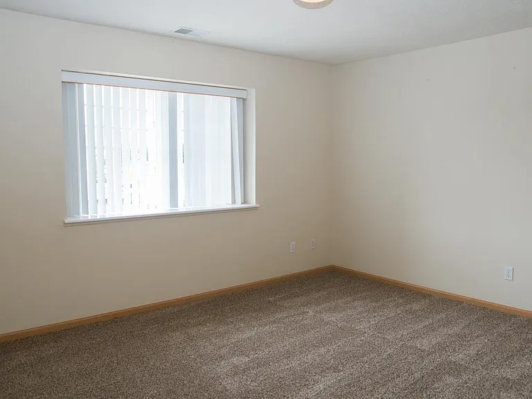 Northbrook Apartments — Photo 278