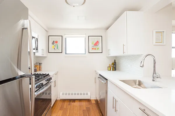 Rented by MNS | media 2