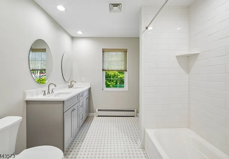 29 Coachlight Dr — Photo 20