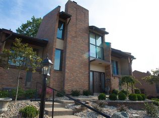 21 Stillmeadow Dr, Cincinnati, OH 45245