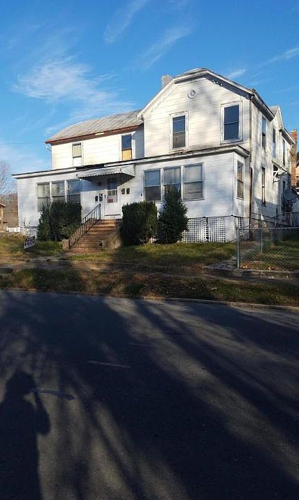 1st image of 506 Rose Ave