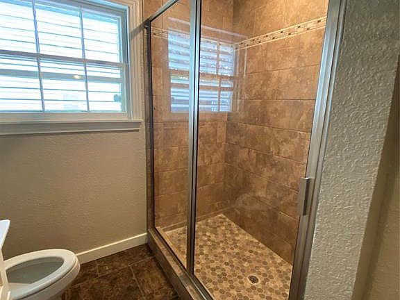 4th image of 1509 W Houston Dr