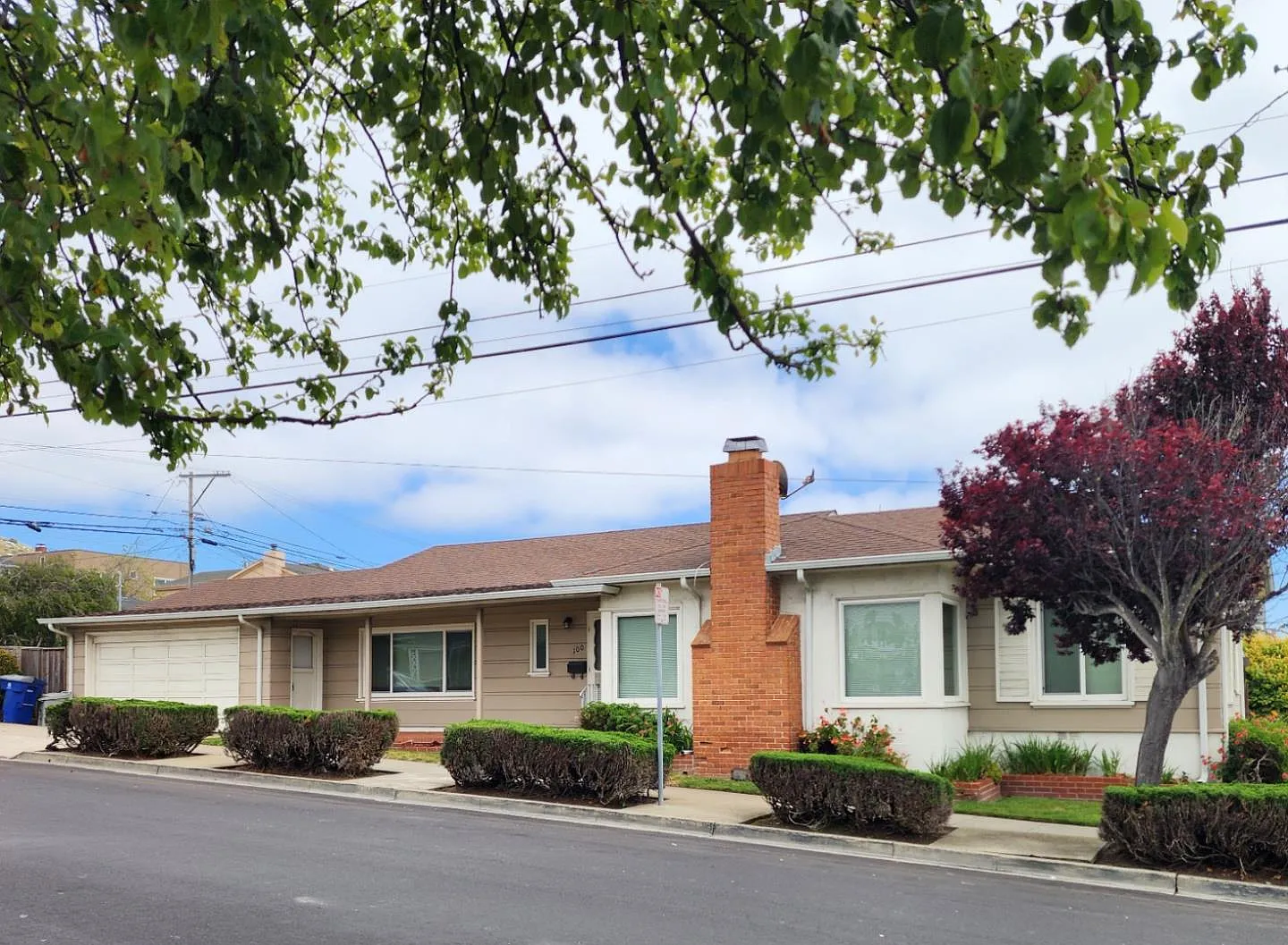 100 Eucalyptus Ave photo 1