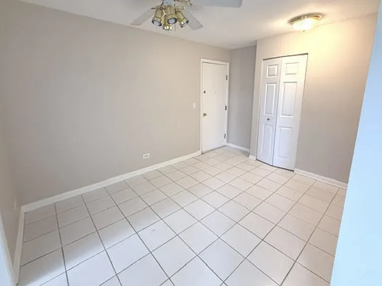 330 N Carter St #203 — Photo 4
