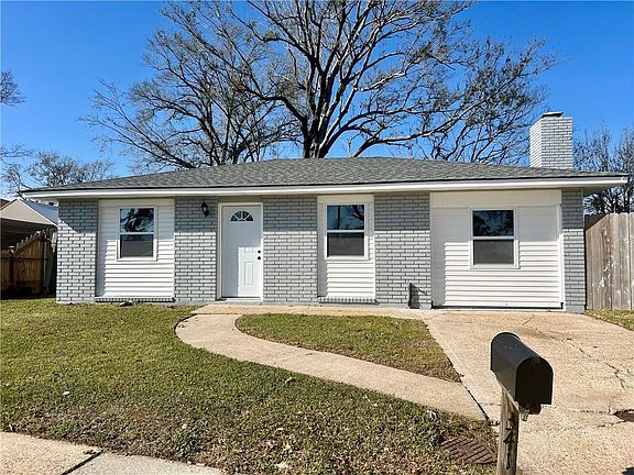 2nd image of 341 Blossom Ct