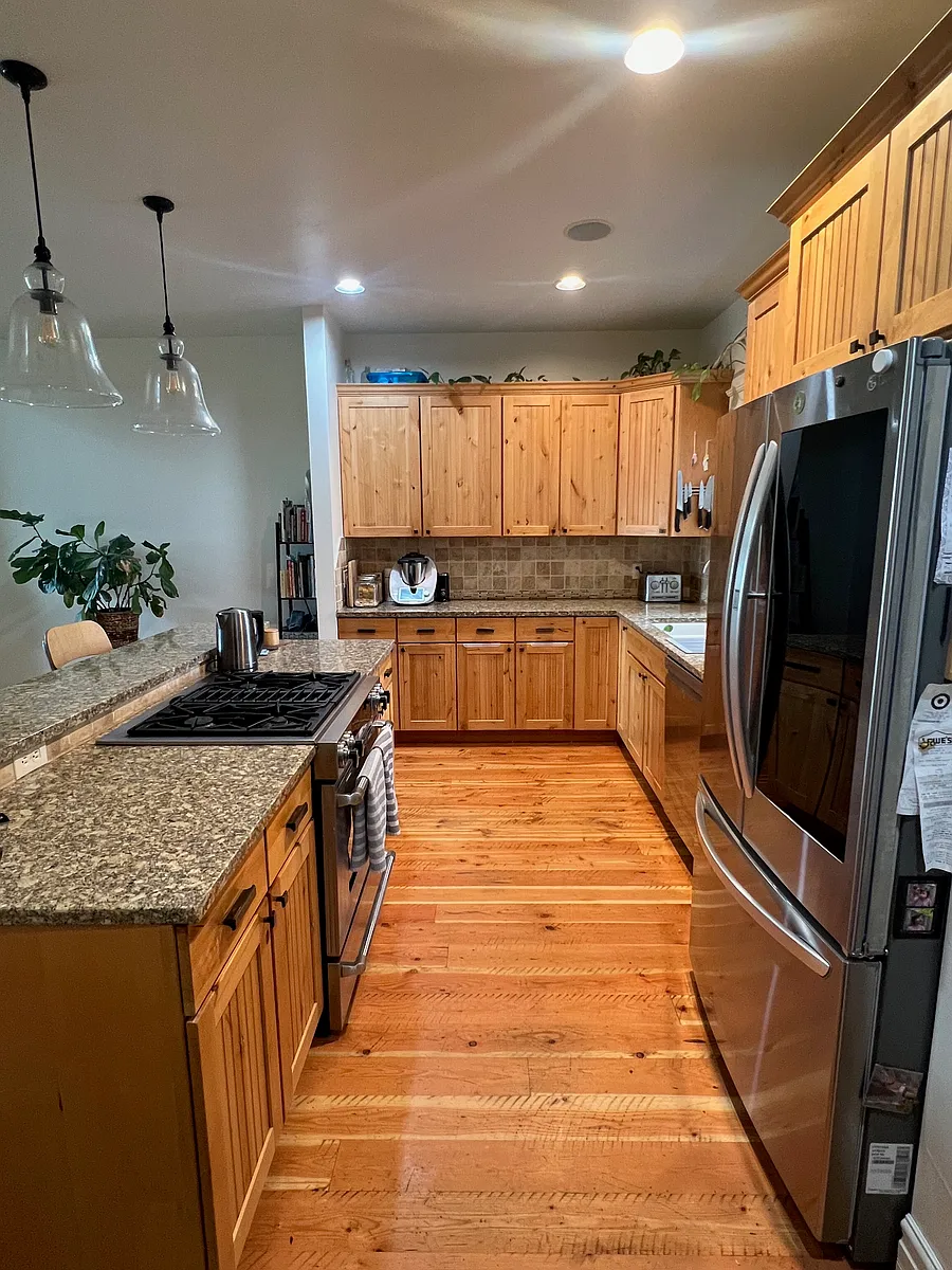 Building Photo - 3930 Baxter Ln #9