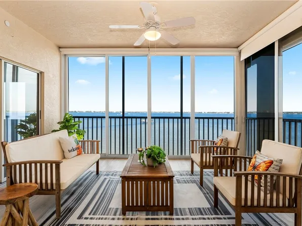 14811 Laguna Dr #202, Fort Myers, FL 33908