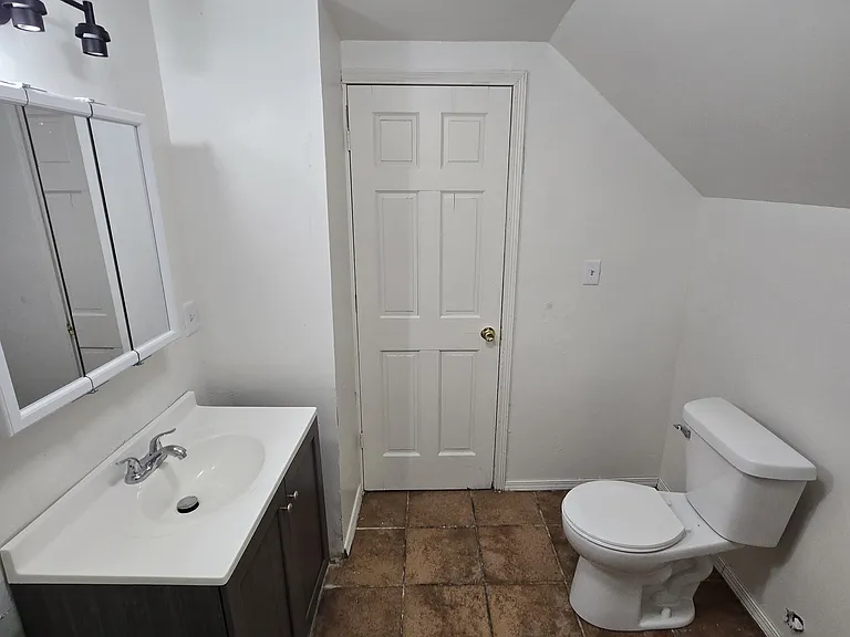 3609 N 22nd St — Photo 19