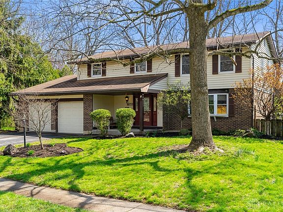 2nd image of 1732 Hillrose Pl