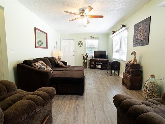 5th image of 405 E Cowles St