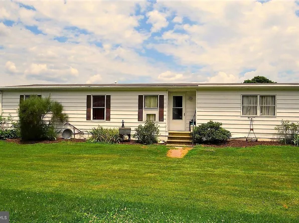 711 Hanover Rd, York, PA 17408