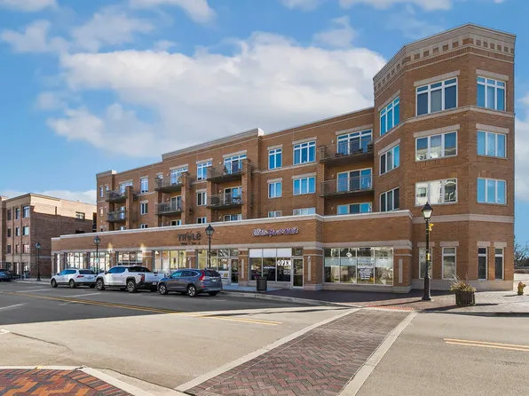 1 S Lincoln Ave APT 206, Lombard, IL 60148