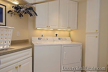 4th image of 1201 N Nash St APT 405