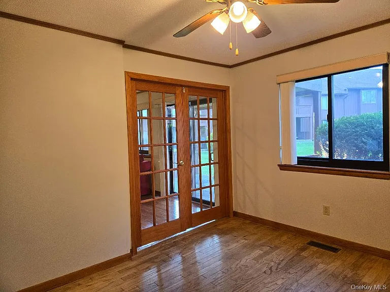 731 Panorama Dr — Photo 10