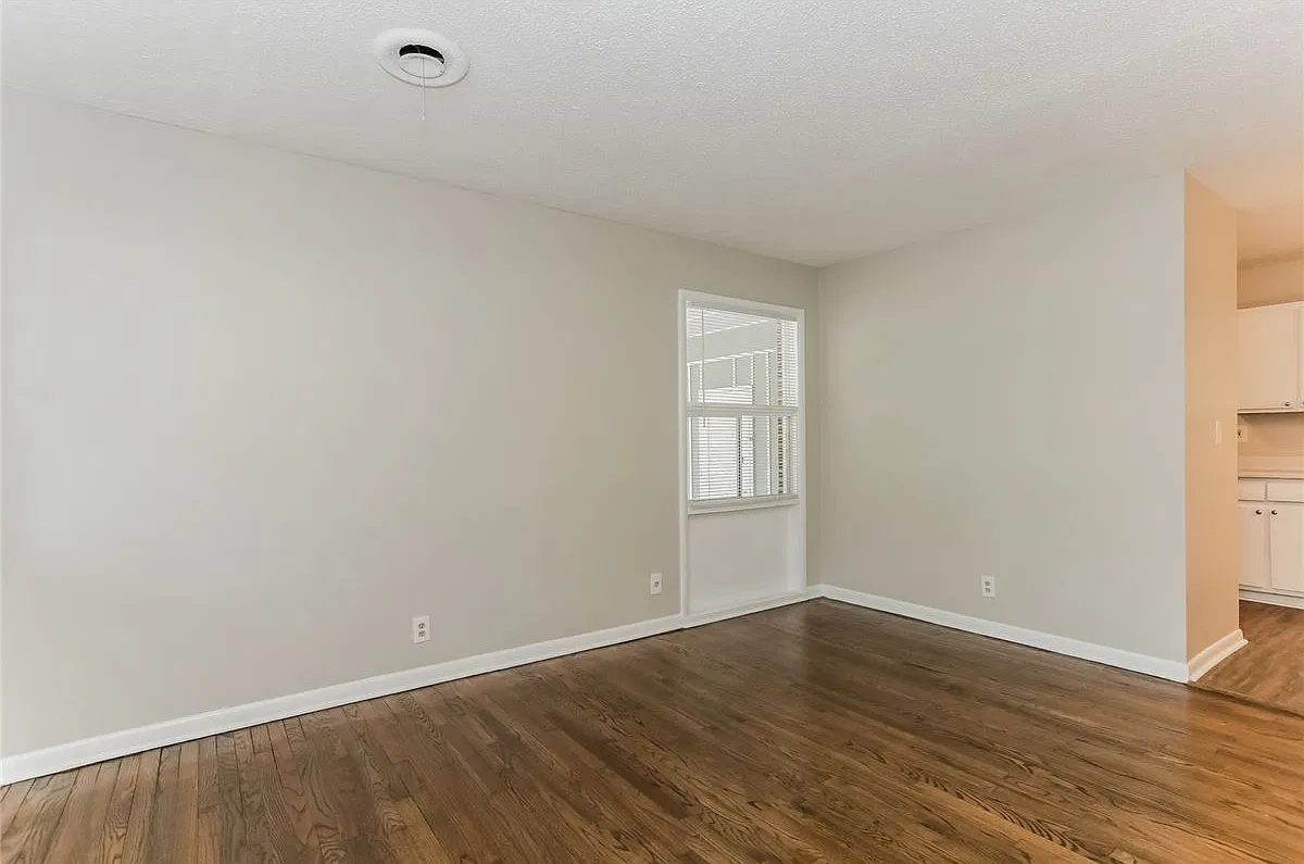 529 Mehaffey Dr — Photo 4