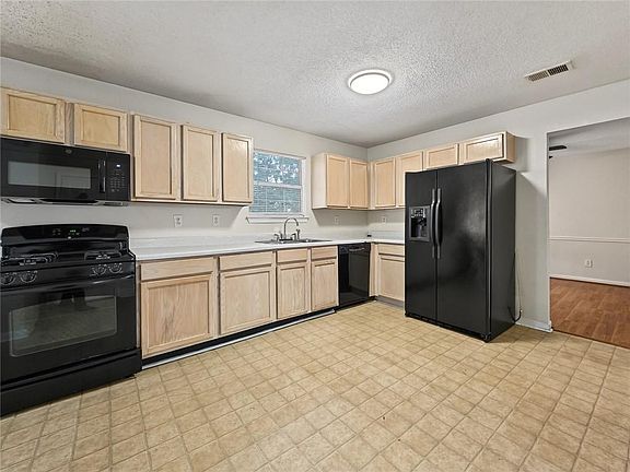 5th image of 2416 Rambling Way