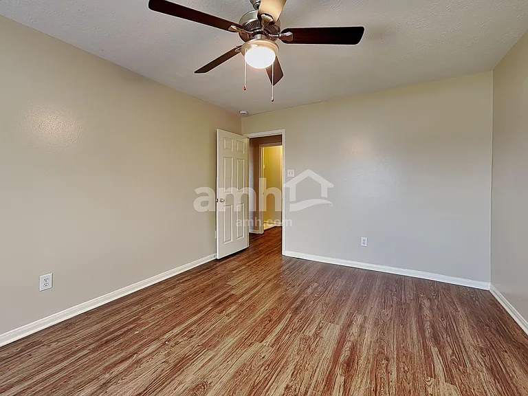 9031 Ferndale View Dr — Photo 20