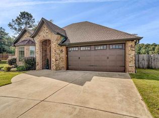 111 Fredricksburg Cir, Hallsville, TX 75650