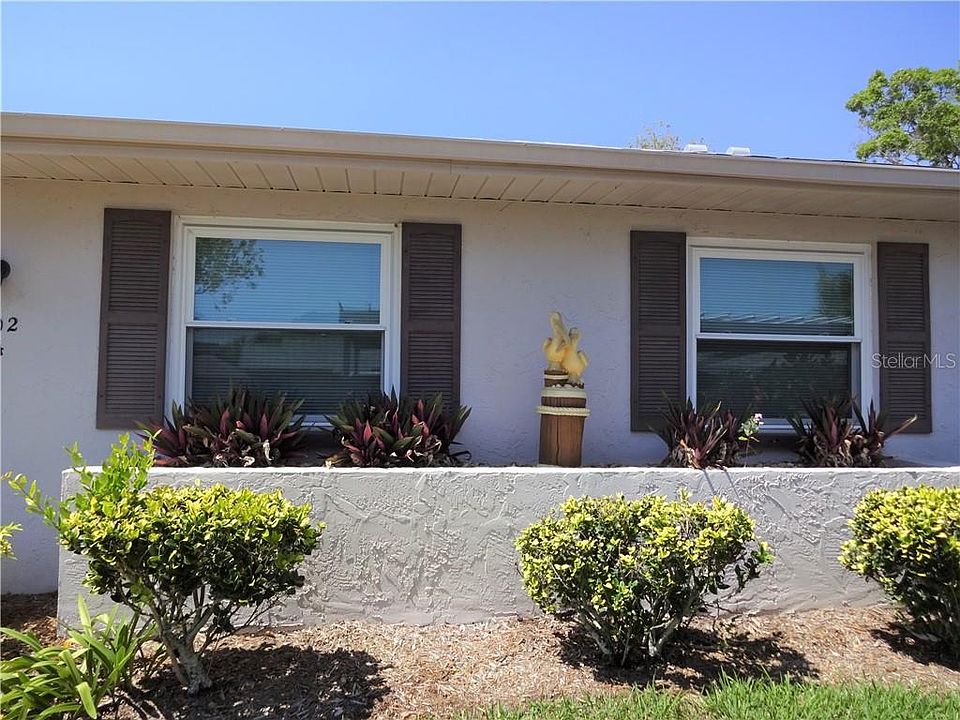 1st image of 402 A Fulham Ct #A