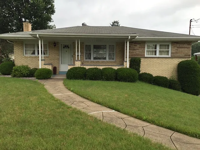 112 Manchester Dr photo 1