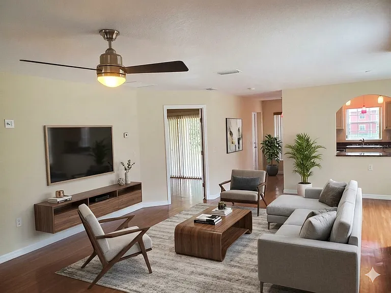 815 N Rembrandt Way #422 — Photo 5