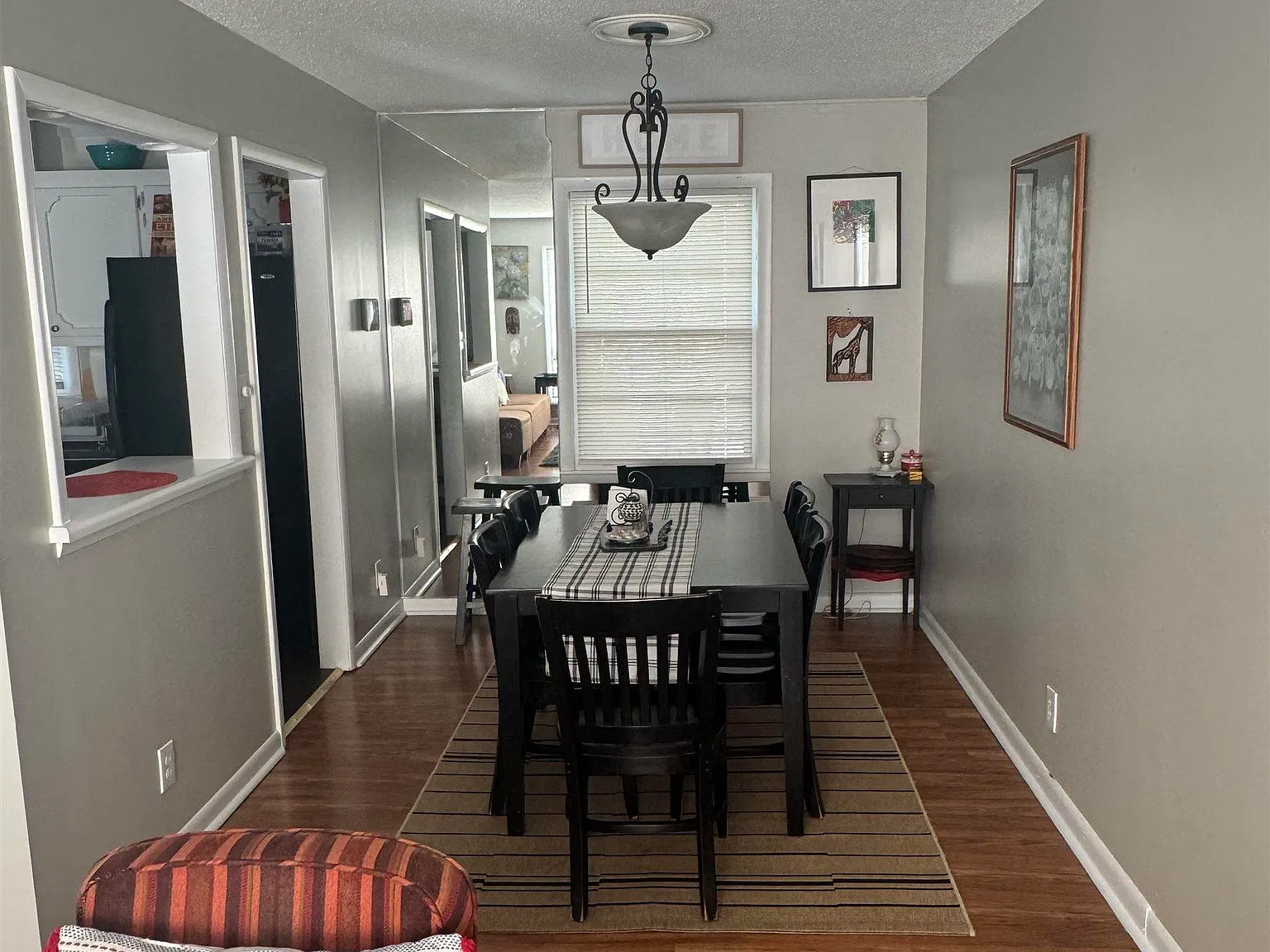 4 bed, 2.0 bath, 1500 sqft, $1,895 — Photo 4