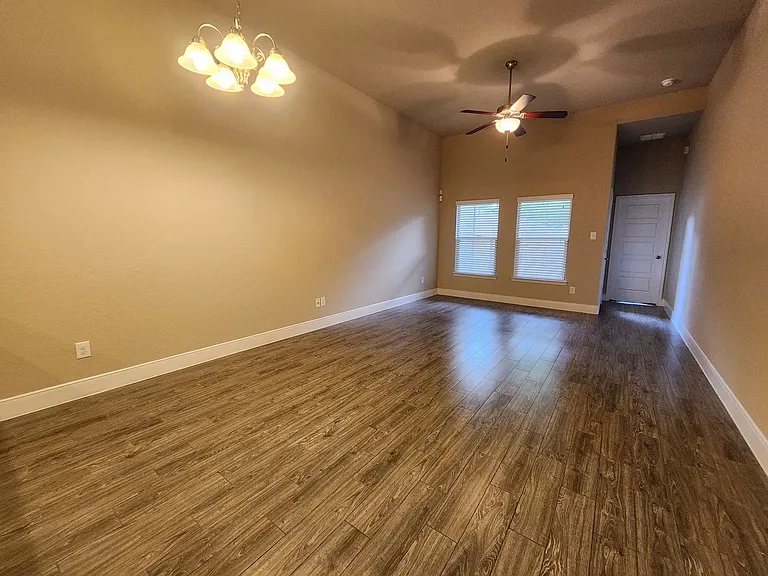 1251 Old FM 306 — Photo 12