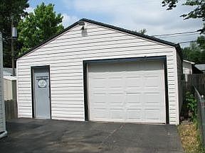 4th image of 2638 McBride Ave