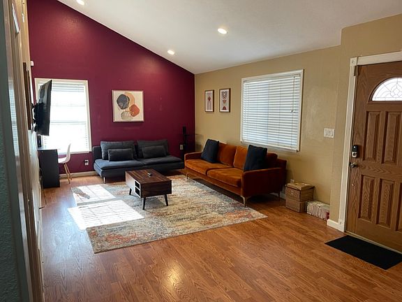 3rd image of 4417 Norocco Cir