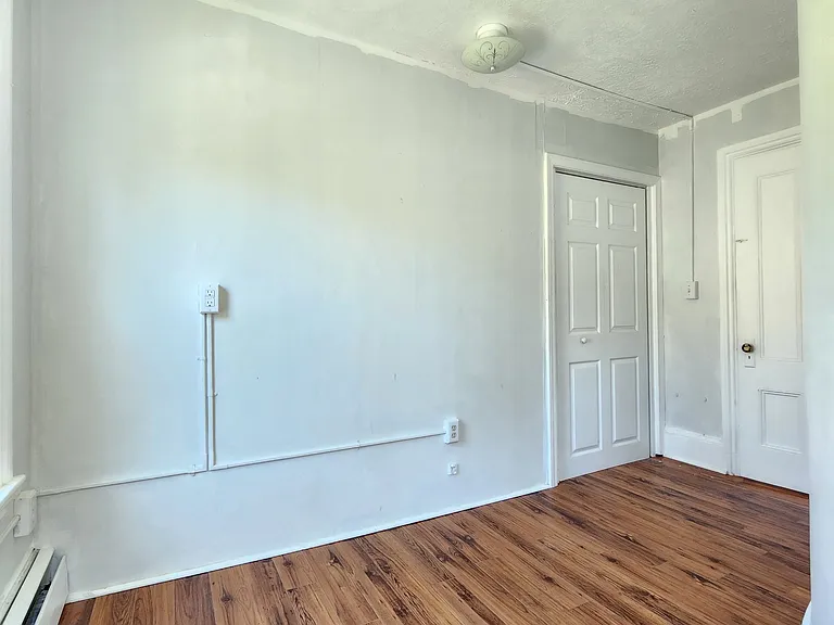 74 Wing St — Photo 13