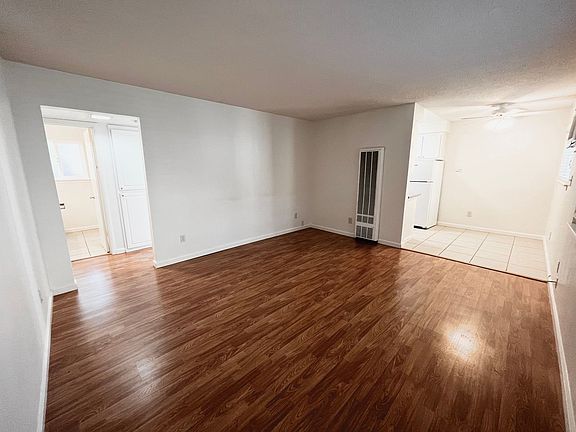 3rd image of 510 23rd St APT 3