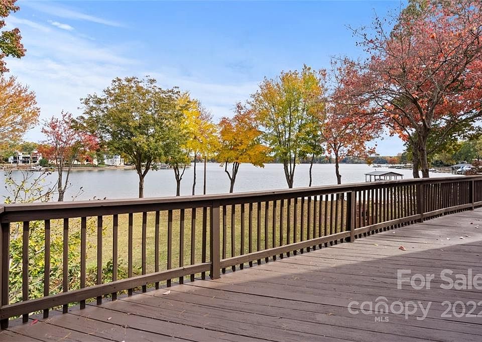 1st image of 171 Peninsula Dr