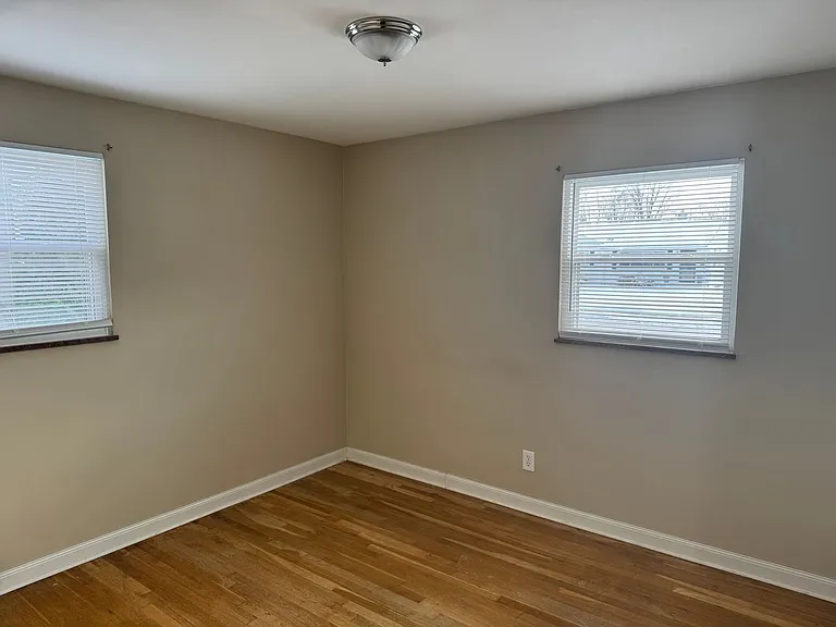 2478 Swansea Rd — Photo 9