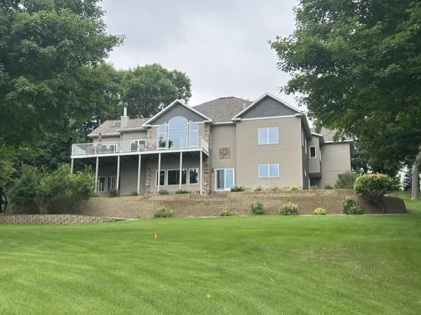 17535 Schurman Ln, Lake Park, MN 56554