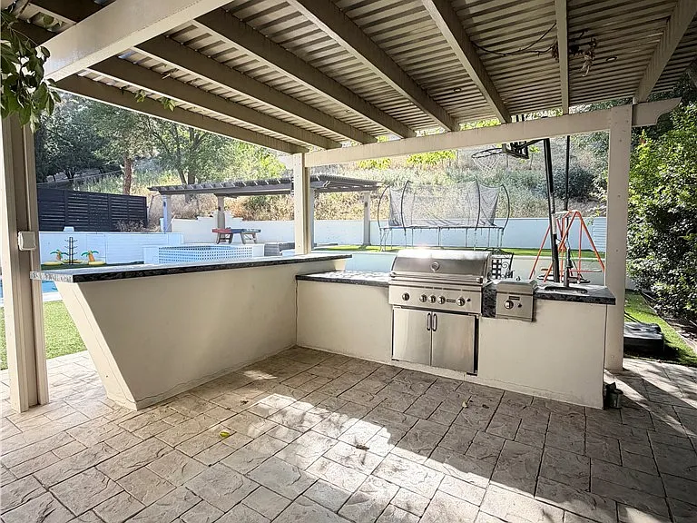 7067 Middlesbury Ridge Cir — Photo 32