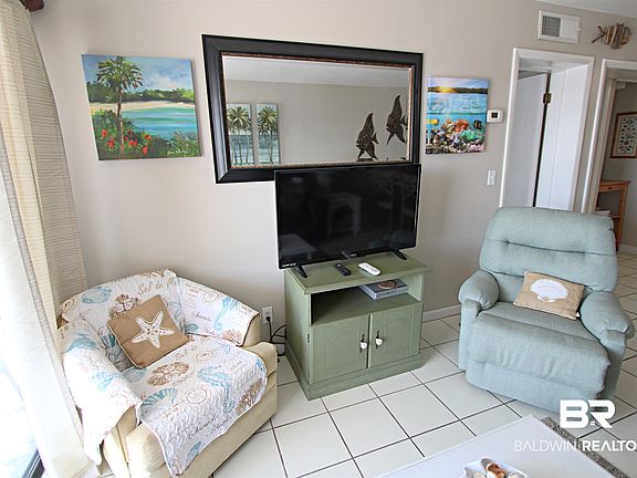 2nd image of 400 Plantation Rd #1309