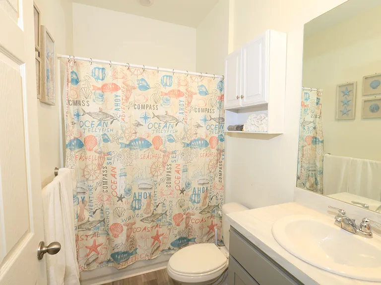 592 SW Dauphin Ave — Photo 24