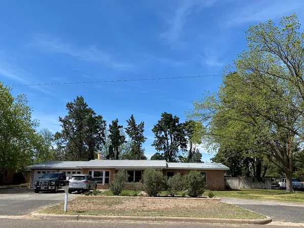 513 E Hendryx Ave, Alpine, TX 79830