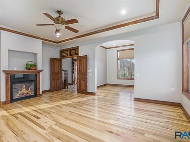 8300 S Timber Oak Cir, Sioux Falls, SD 57108 | Zillow