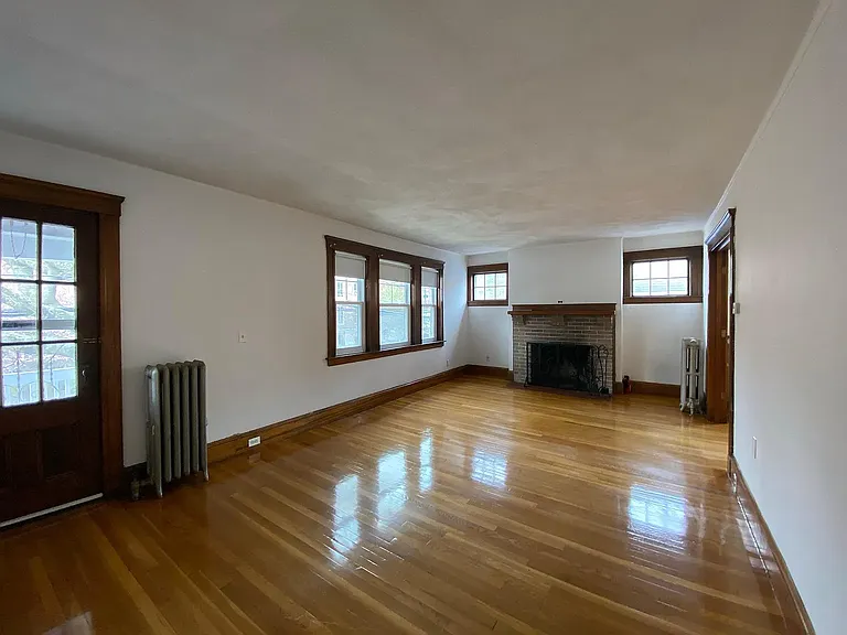 35 Glenmont Rd #2 — Photo 9