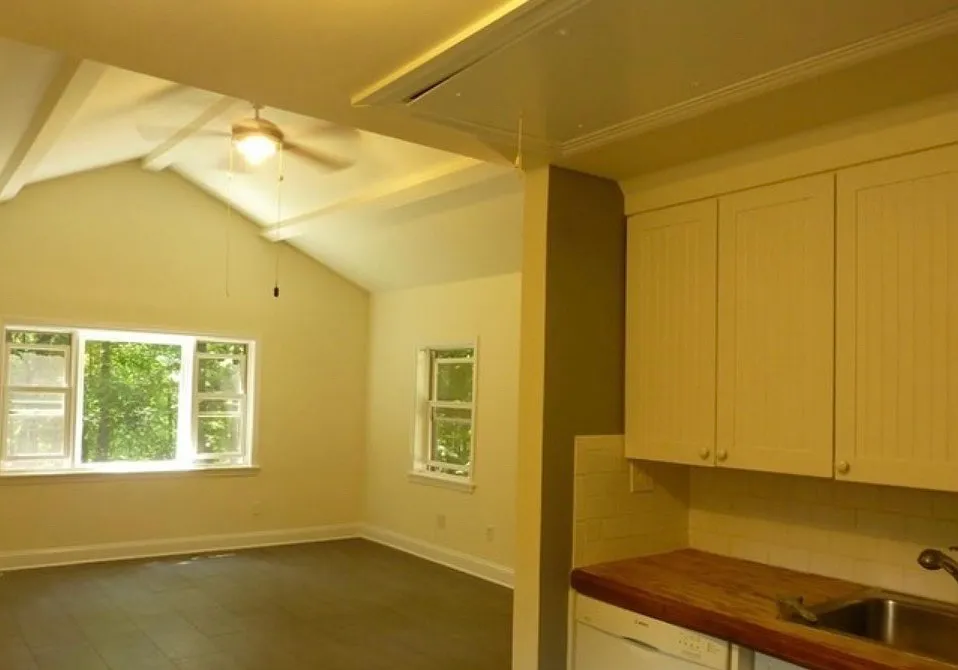 Studio, 480 sqft, $1,850 — Photo 4