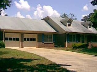 115 Dogwood Dr, Fayetteville, GA 30214