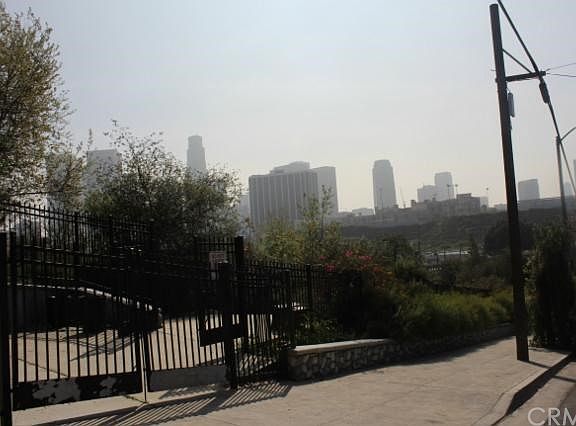 2nd image of 125 N Toluca St